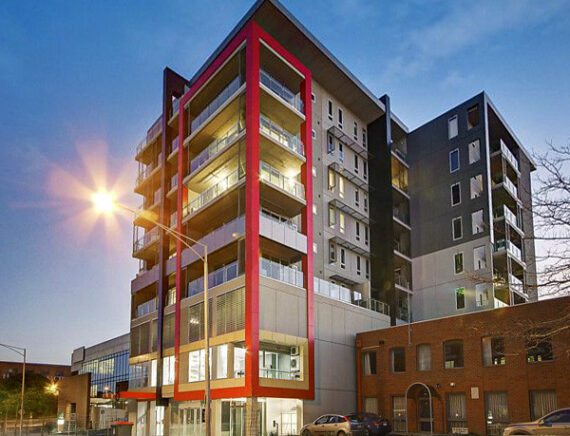 8 Gheringhap St 03 8 Gheringhap St 03